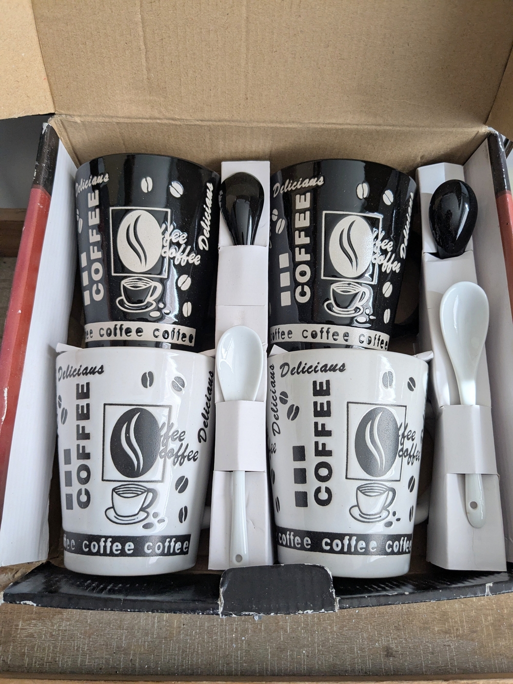 Black & White Ceramic Coffee Mug Set with Spoons - 4 Pack